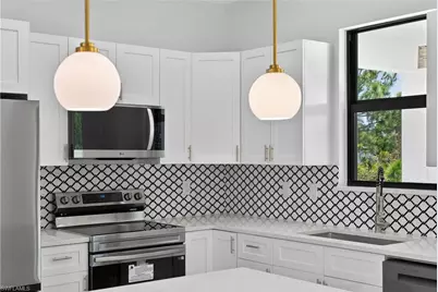 2711 39th St W, Lehigh Acres, FL 33971 - Photo 12