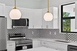 2711 39th St W, Lehigh Acres, FL 33971 - Photo 12