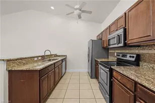 902 SW 39th Terrace, Cape Coral, FL 33914 - Photo 8