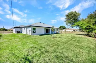 1205 NE 12th St, Cape Coral, FL 33909 - Photo 28