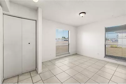 1733 NE 7th Pl, Cape Coral, FL 33909 - Photo 14