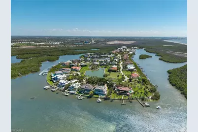 17049 Marina Cove Ln, Fort Myers, FL 33908 - Photo 50