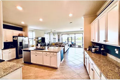 3306 Pasadena Ct, Fort Myers, FL 33905 - Photo 4