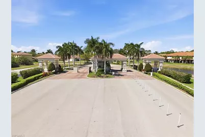 2561 Deerfield Lake Ct, Cape Coral, FL 33909 - Photo 40