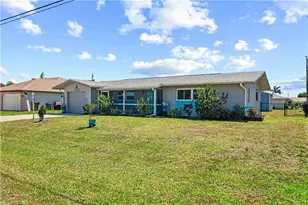 530 SE 34th Terrace, Cape Coral, FL 33904 - Photo 2