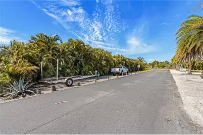 3778 Pinetree Dr, Saint James City, FL 33956 - Photo 36