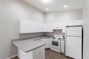 2130 NE 8th Pl, Cape Coral, FL 33909 - Photo 8