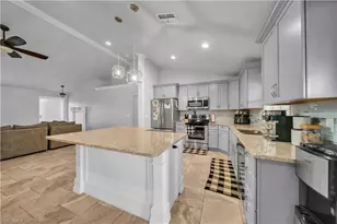 1826 NE 17th Pl, Cape Coral, FL 33909 - Photo 12