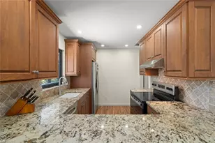 4339 Gulf Pines Dr, Sanibel, FL 33957 - Photo 16