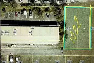 1022 NE 8th St, Cape Coral, FL 33909 - Photo 1