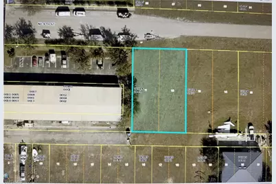 1022 NE 8th St, Cape Coral, FL 33909 - Photo 2