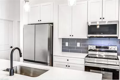 1702 NW 5th Pl, Cape Coral, FL 33993 - Photo 8