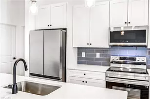 1702 NW 5th Pl, Cape Coral, FL 33993 - Photo 8