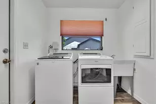 6070 Anchorline Ct, North Fort Myers, FL 33917 - Photo 36