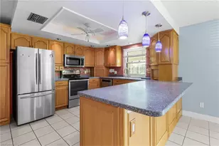 2931 SE 5th Ave, Cape Coral, FL 33904 - Photo 8