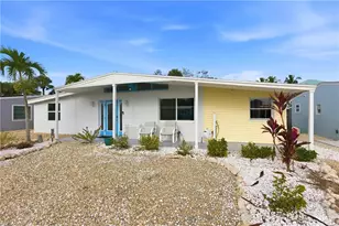 185 Hibiscus Dr, Fort Myers Beach, FL 33931 - Photo 2