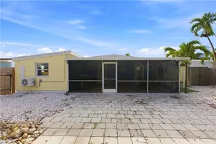 185 Hibiscus Dr, Fort Myers Beach, FL 33931 - Photo 32