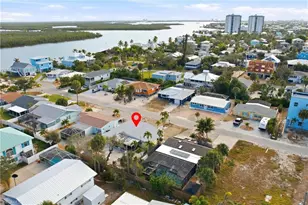 185 Hibiscus Dr, Fort Myers Beach, FL 33931 - Photo 36