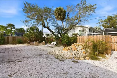 185 Hibiscus Dr, Fort Myers Beach, FL 33931 - Photo 28