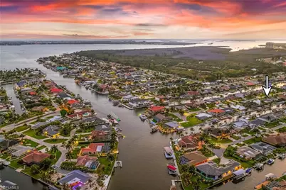 141 SW 54th Ter, Cape Coral, FL 33914 - Photo 2