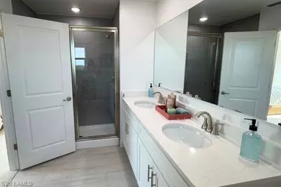 10536 Fountain Palm Cir, Bokeelia, FL 33922 - Photo 20