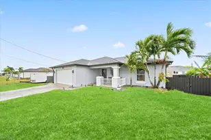 2304 NW 7th St, Cape Coral, FL 33993 - Photo 8