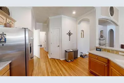 138 Burnt Pine Dr, Naples, FL 34119 - Photo 8