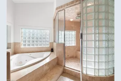 12330 McGregor Woods Cir, Fort Myers, FL 33908 - Photo 24