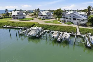 2230 Palm Ave, Saint James City, FL 33956 - Photo 4