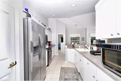 19999 Lake Vista Cir #3, Lehigh Acres, FL 33936 - Photo 6