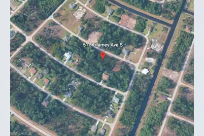 511 Kilarney Ave S, Lehigh Acres, FL 33974 - Photo 4