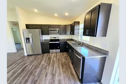 1117 Solar Ct, Labelle, FL 33935 - Photo 6