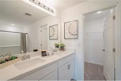 2712 NE 4th Pl, Cape Coral, FL 33909 - Photo 6