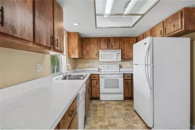 1315 SE 33rd St, Cape Coral, FL 33904 - Photo 2