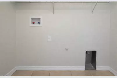 2010 NE 13th Pl, Cape Coral, FL 33909 - Photo 22