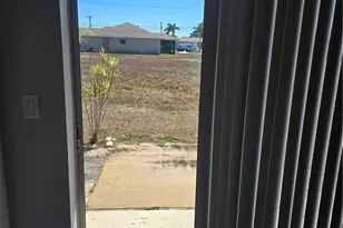 1818 SW Santa Barbara Pl, Cape Coral, FL 33991 - Photo 14