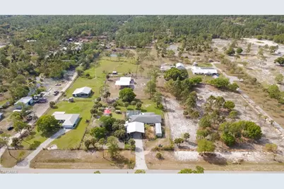 4110 E 23rd St, Alva, FL 33920 - Photo 38
