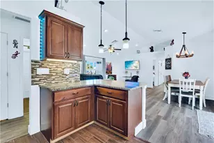 2533 SW 26th Ave, Cape Coral, FL 33914 - Photo 8