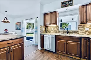 2533 SW 26th Ave, Cape Coral, FL 33914 - Photo 6