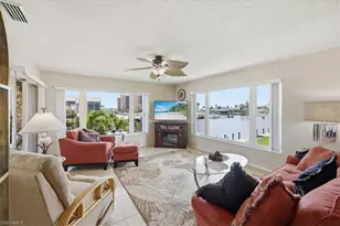 4231 SE 19th Pl, Cape Coral, FL 33904 - Photo 6