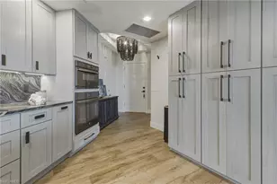 2743 First St, Fort Myers, FL 33916 - Photo 8