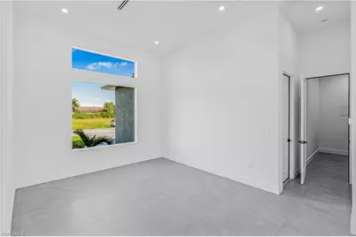 512 NW 35th Pl, Cape Coral, FL 33993 - Photo 8