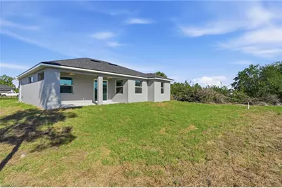 429 Palmyra Ave, Lehigh Acres, FL 33974 - Photo 34