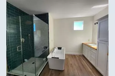 2537 Deerfield Lake Ct, Cape Coral, FL 33909 - Photo 2