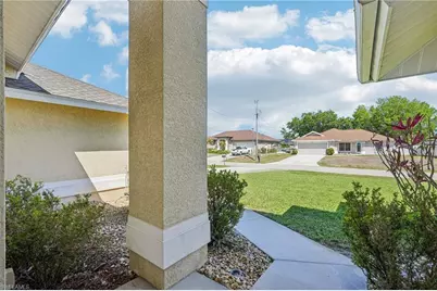 4007 11th St W, Lehigh Acres, FL 33971 - Photo 4