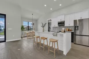 1517 NW 21st Pl, Cape Coral, FL 33993 - Photo 6