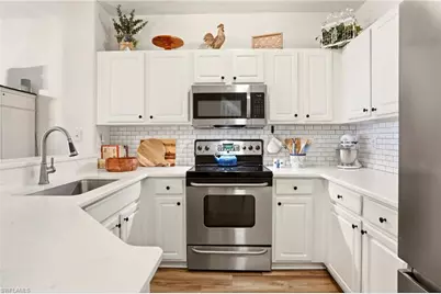 8234 Pacific Beach Dr, Fort Myers, FL 33966 - Photo 8