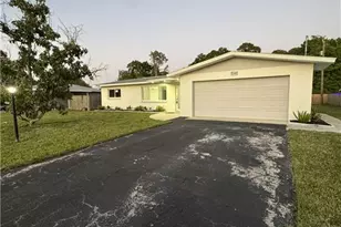 1201 Betmar Blvd, North Fort Myers, FL 33903 - Photo 2