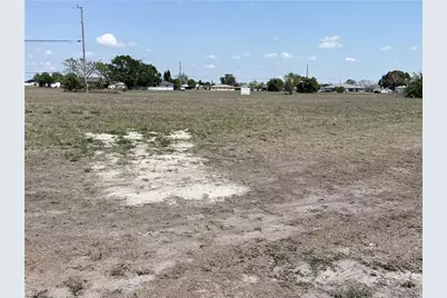 1115 NE 7th St, Cape Coral, FL 33909 - Photo 4