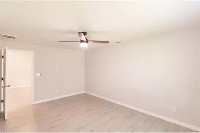 925 SE 14th St, Cape Coral, FL 33990 - Photo 22